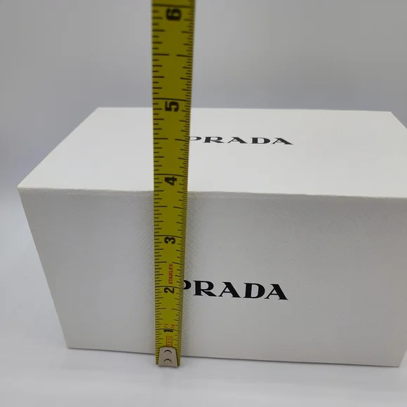 PRADA White Textured Rigid Gift Box • Magnetic Closure • 7.5x4.75x4.5 UNUSED - Picture 5 of 7